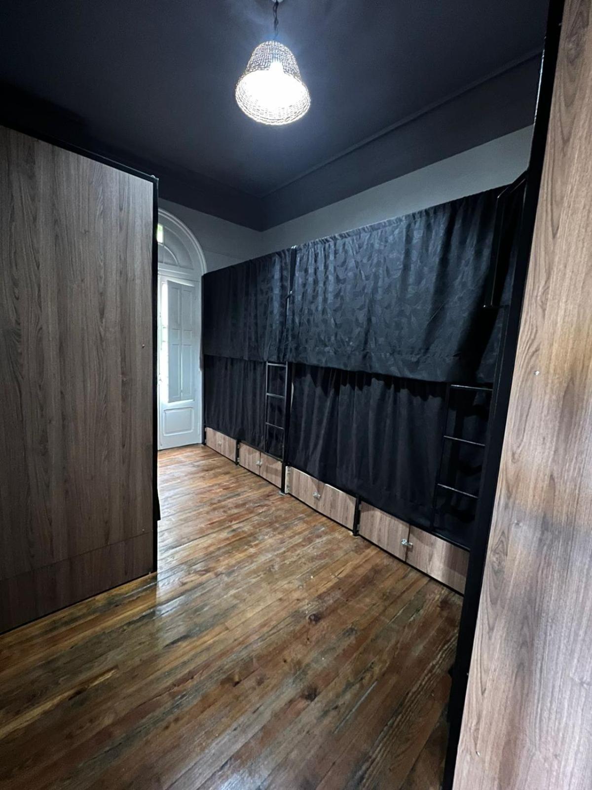Hostel Dale Мендоса Екстериор снимка