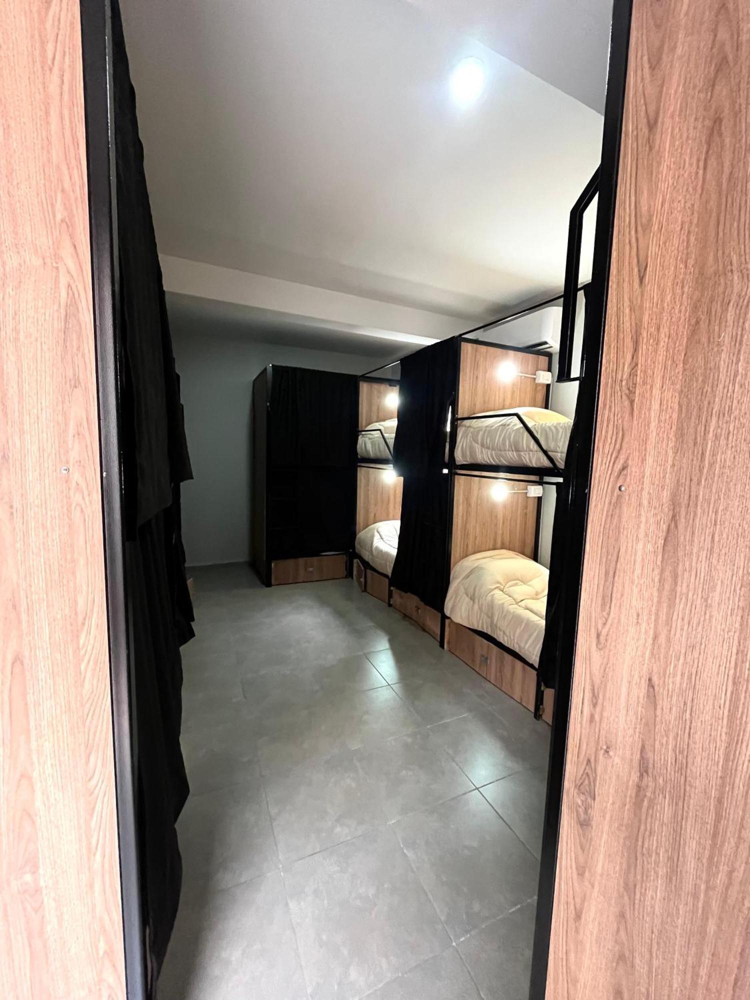Hostel Dale Мендоса Екстериор снимка