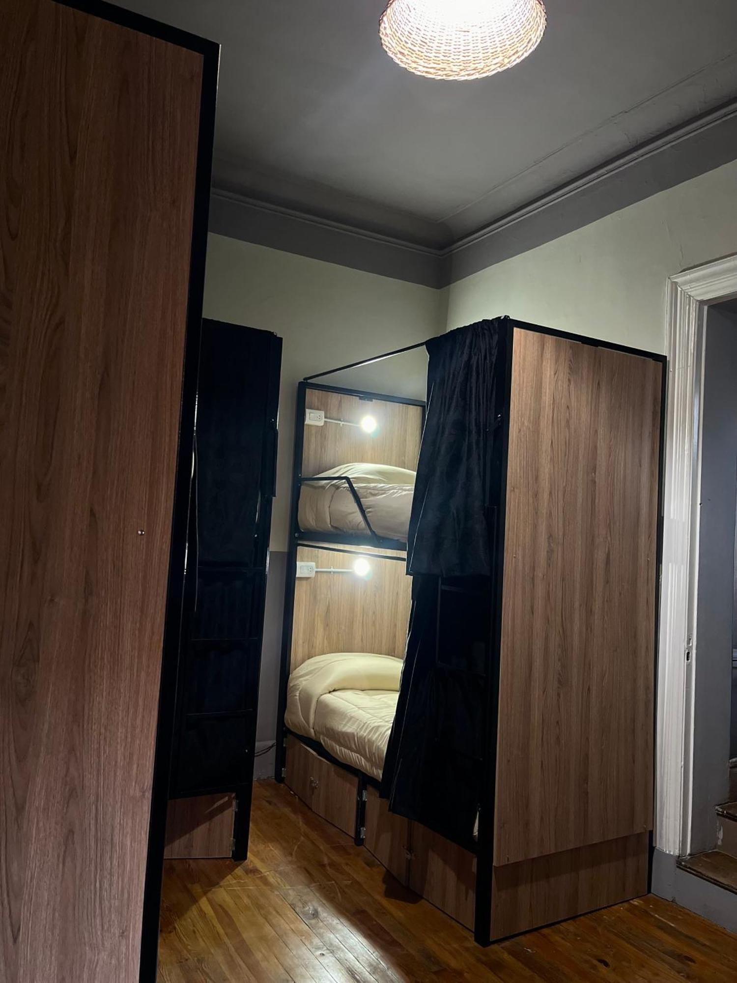 Hostel Dale Мендоса Екстериор снимка